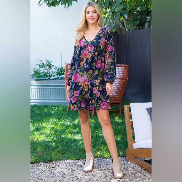 LARGE NAVY BLUE FLORAL LONG SLEEVE DRESS - Picture 2 of 5